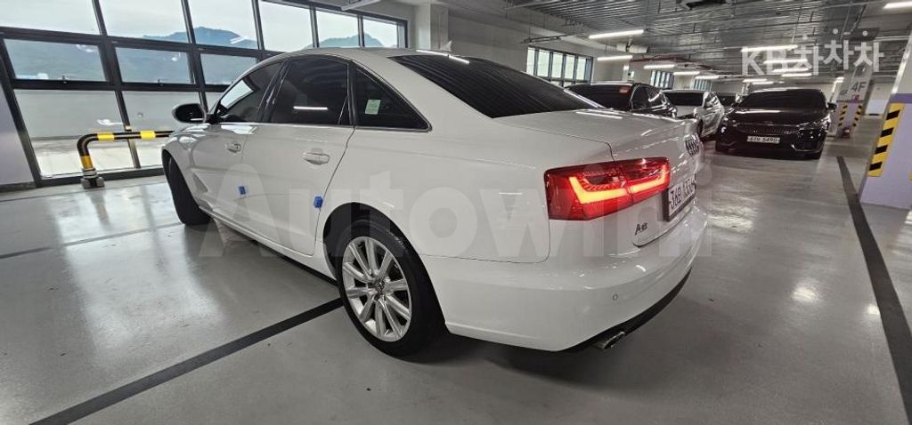 Audi A6 3.0 TFSI Quattro C7 (11Y~Present) — снимка 4