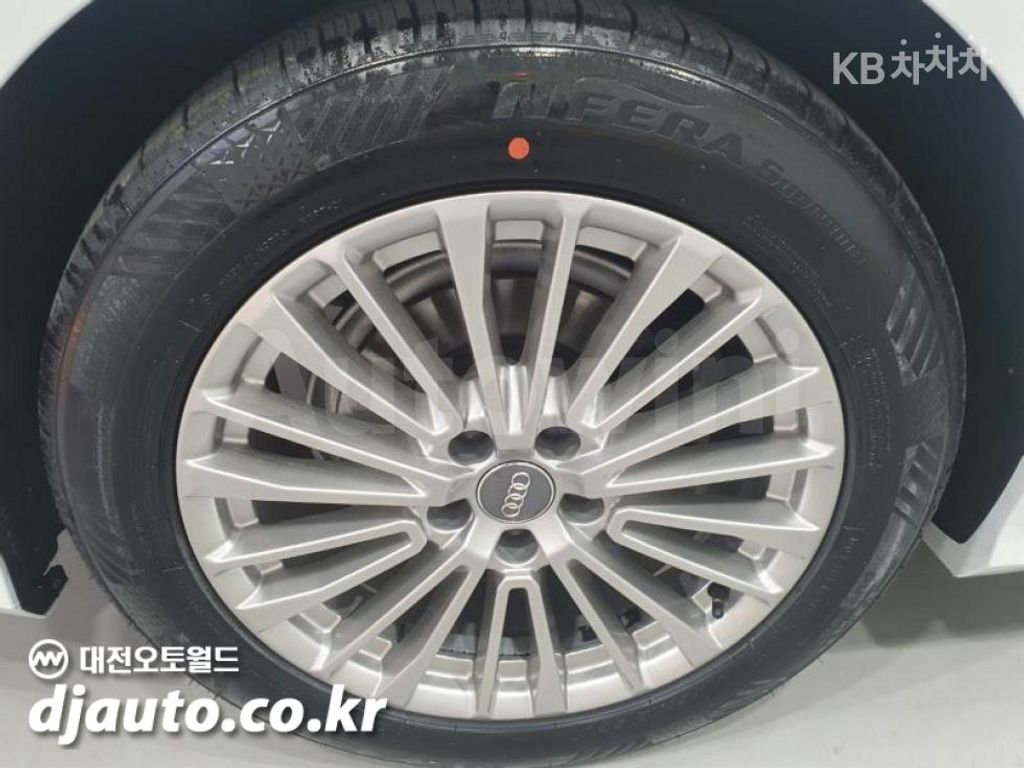 Audi A6(C8) 40 TDI Premium — снимка 19