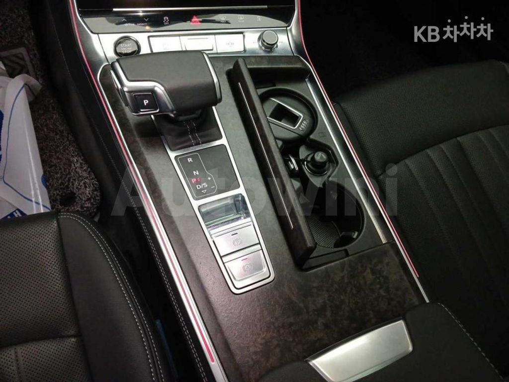 Audi A6(C8) 45 TDI Quattro Premium — снимка 8