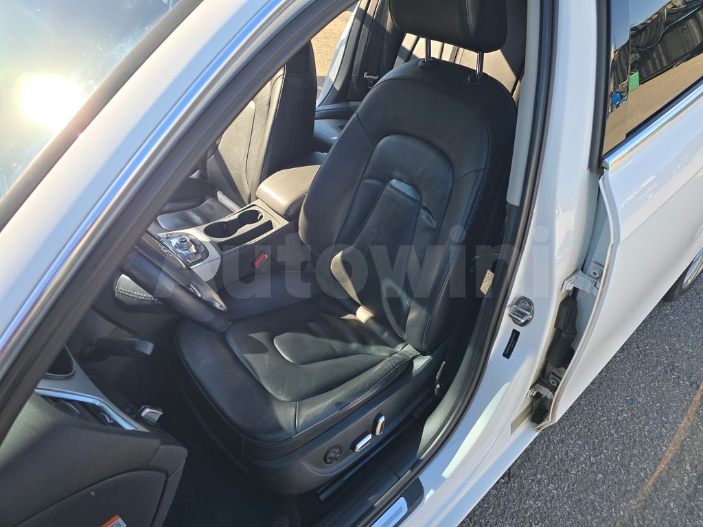 Audi New A4 SUNROOF+NAVI+S.KEY+NO ACCIDENT — снимка 15