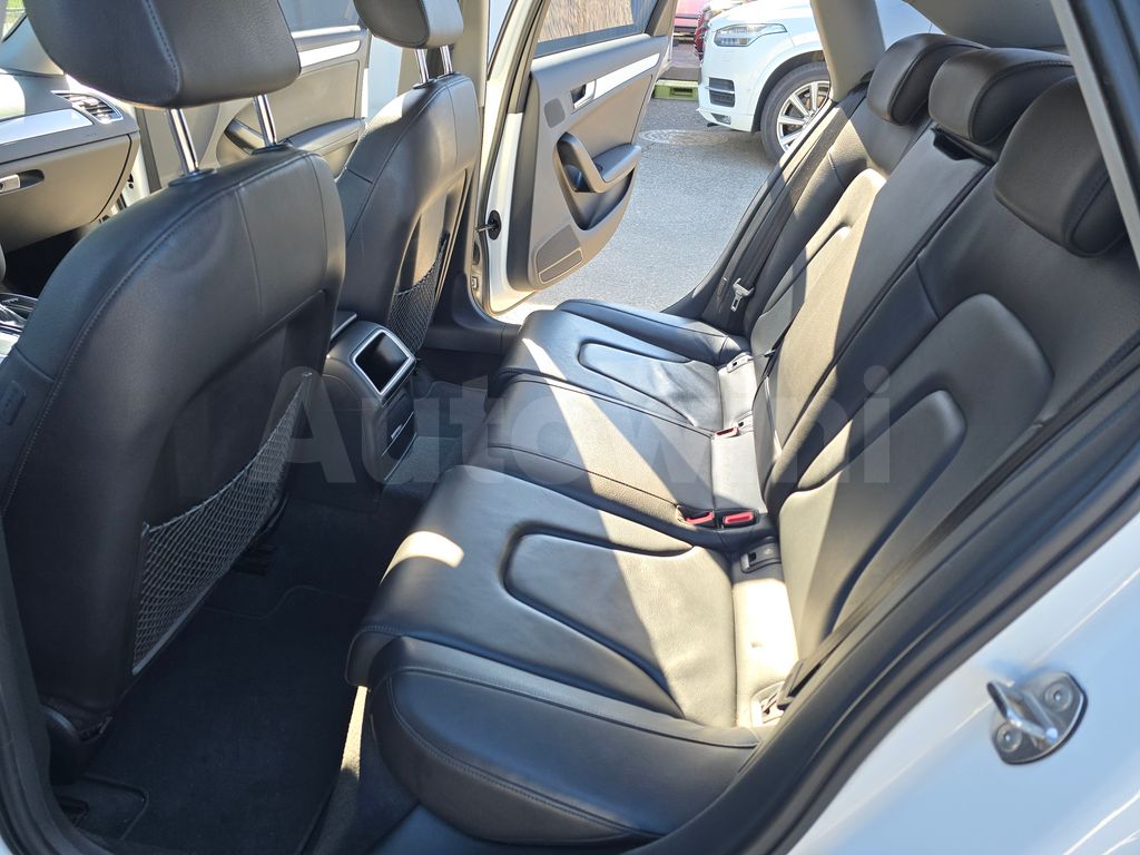 Audi New A4 SUNROOF+NAVI+S.KEY+NO ACCIDENT — снимка 18