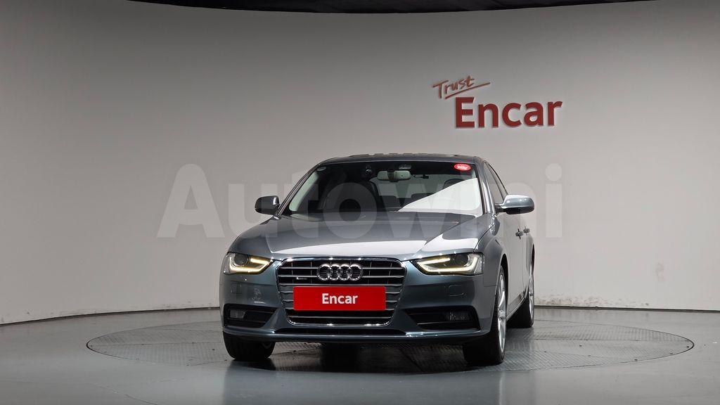 Audi New A4 2.0 TFSI Quattro Dynamic B8 — снимка 3