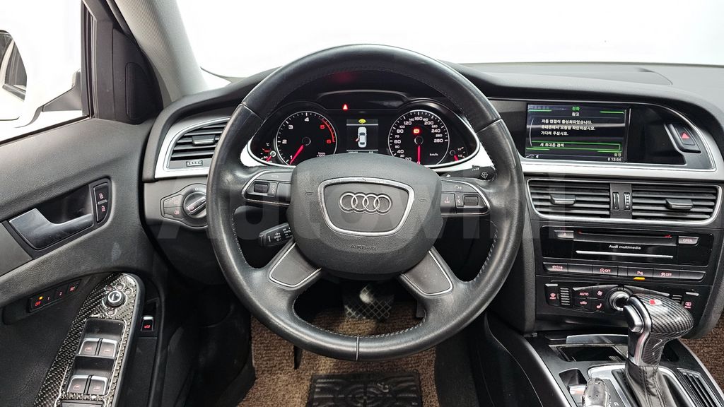 Audi New A4 2.0 TDI dynamic B8 — снимка 13