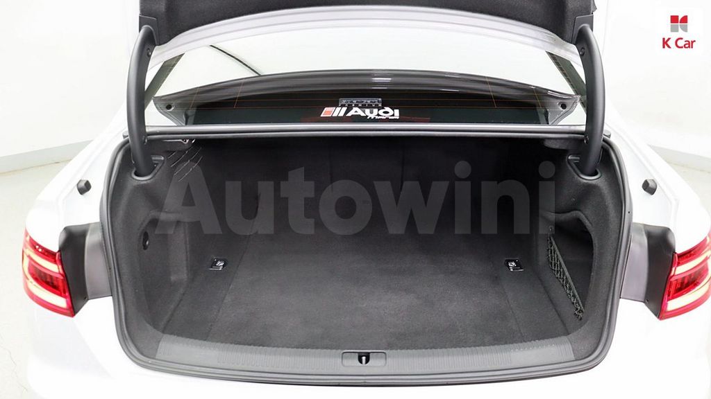 Audi A4 (B9) 40 TFSI Premium — снимка 10