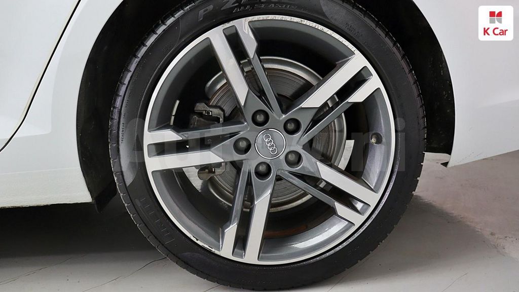 Audi A4 (B9) 40 TFSI Premium — снимка 6