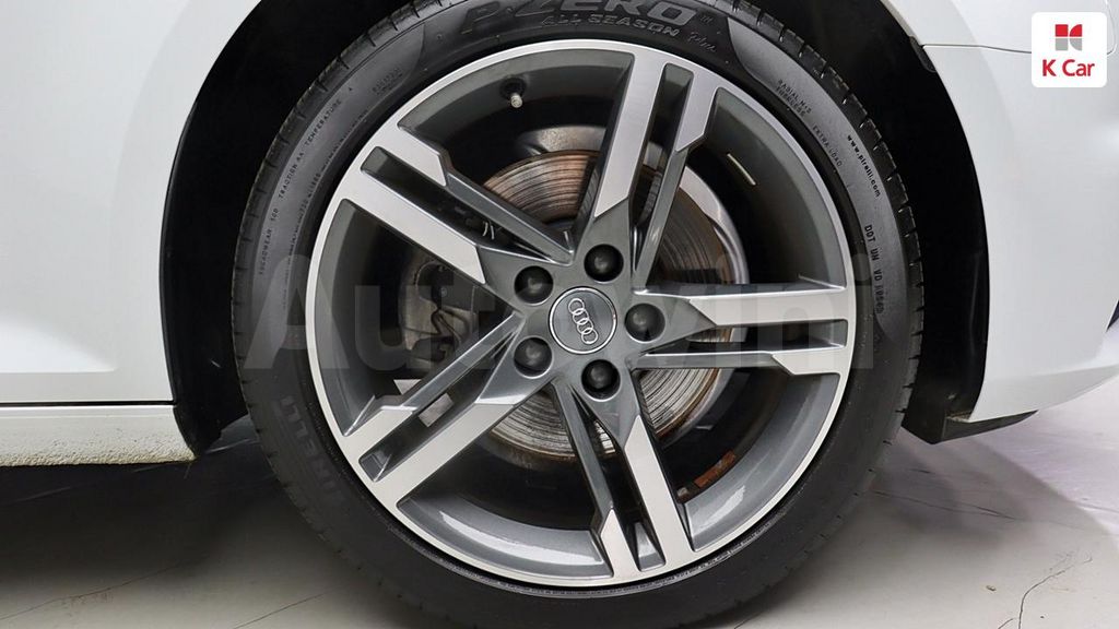 Audi A4 (B9) 40 TFSI Premium — снимка 8