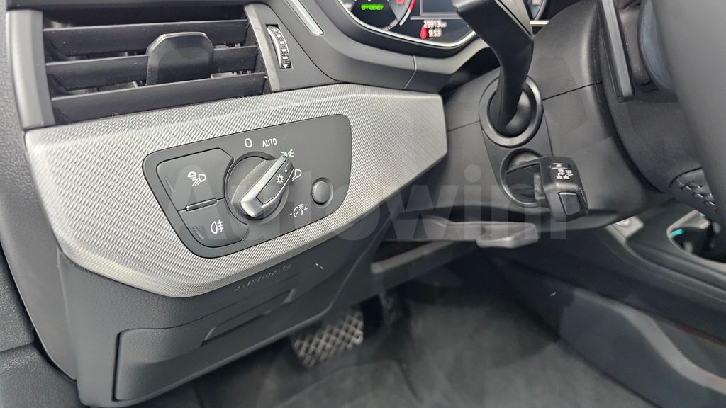 Audi A4 (B9) 40 TFSI — снимка 19