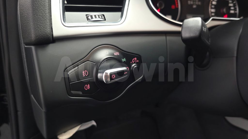 Audi New A4 2.0 TFSI Quattro B8 — снимка 17