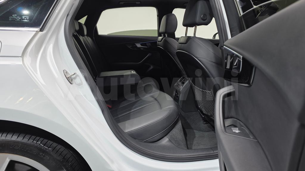 Audi A4 (B9) 40 TFSI Premium — снимка 11
