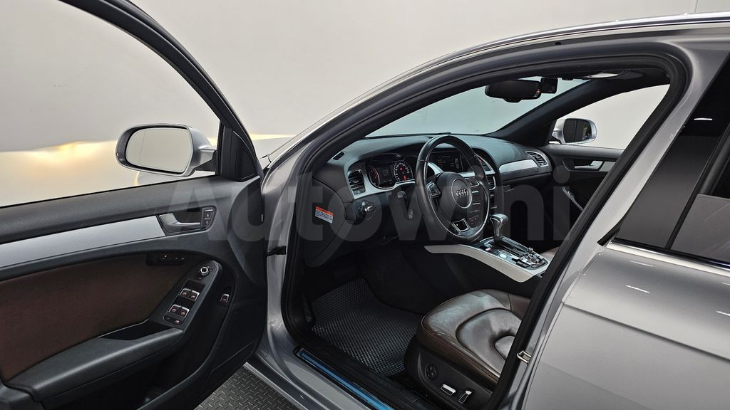 Audi New A4 30 TDI Dynamic B8 — снимка 10