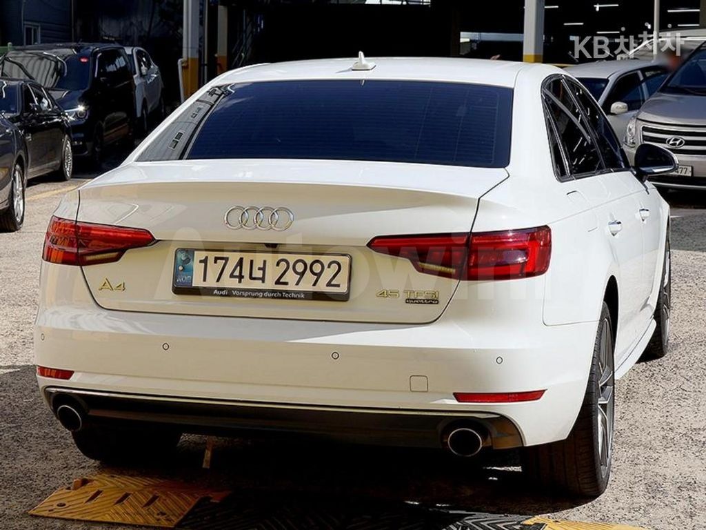 Audi A4 (B9) 45 TFSI Quattro Premium — снимка 4