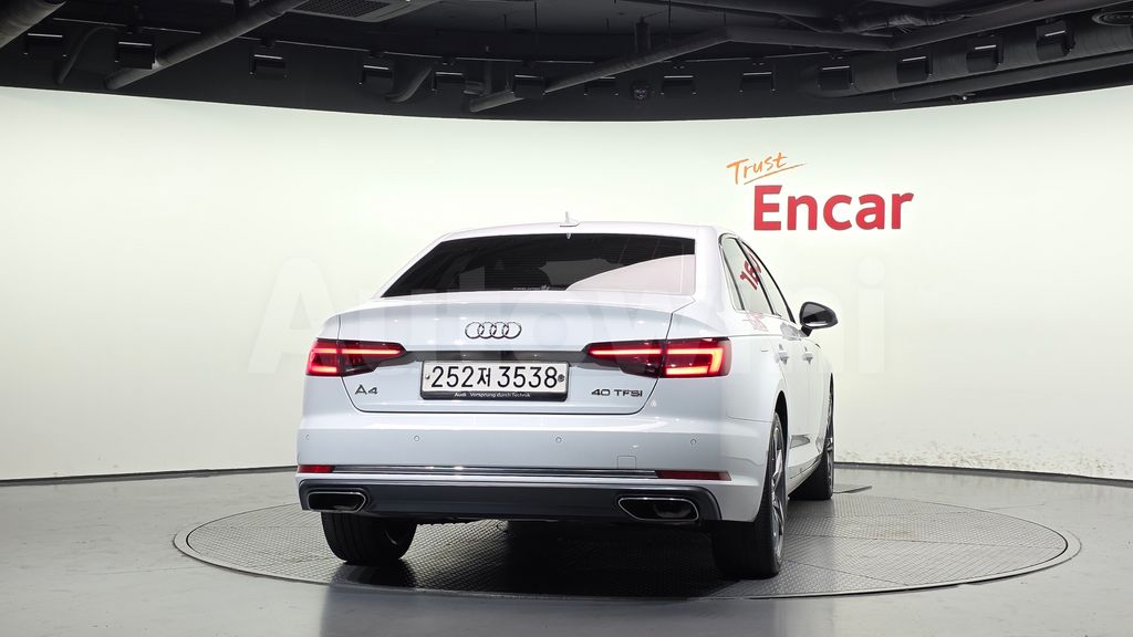 Audi A4 (B9) 40 TFSI Premium — снимка 4