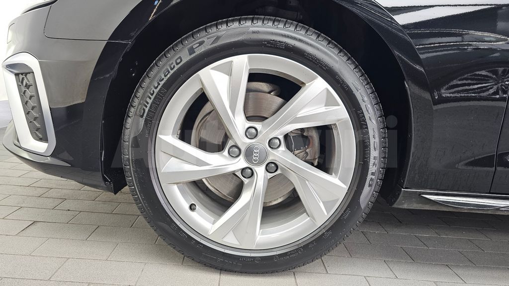 Audi A4 (B9) 40 TFSI Premium — снимка 5