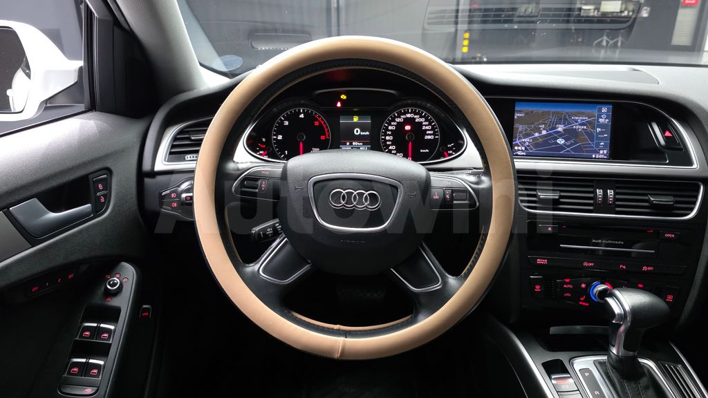 Audi New A4 2.0 TDI Quattro Dynamic B8 — снимка 12