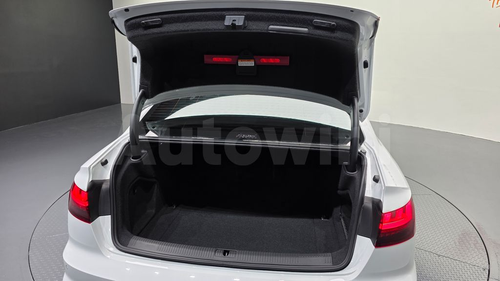 Audi A4 (B9) 40 TFSI Premium — снимка 20