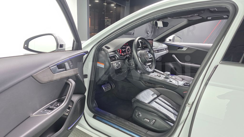 Audi A4 (B9) 40 TFSI Premium — снимка 10