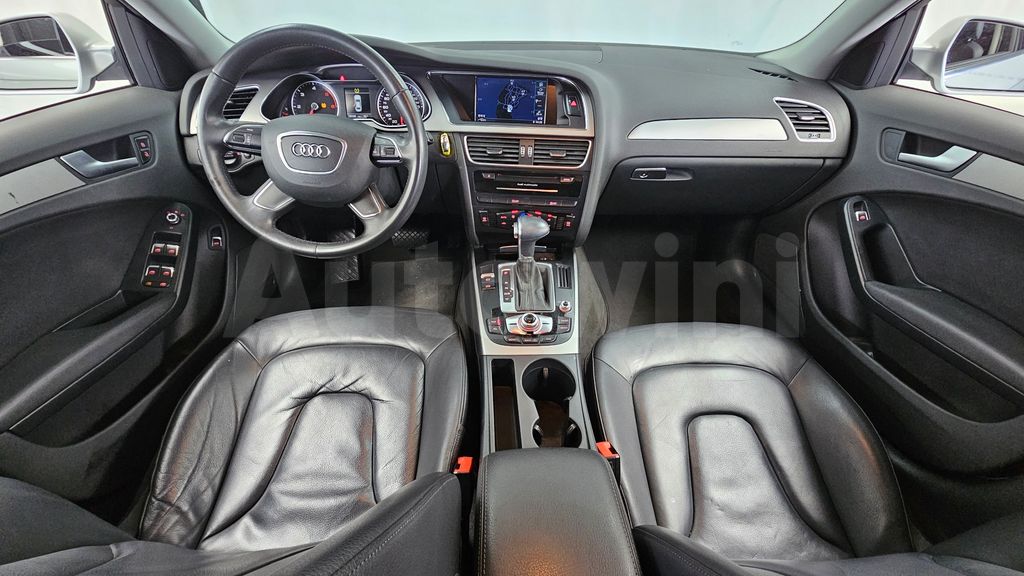 Audi New A4 2.0 TDI B8 — снимка 7