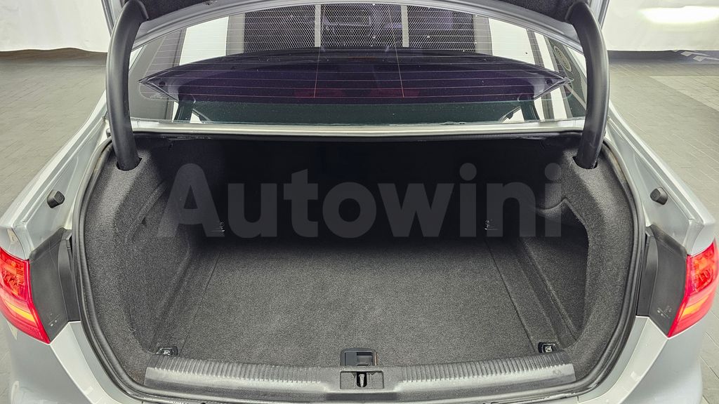 Audi New A4 2.0 TDI B8 — снимка 20