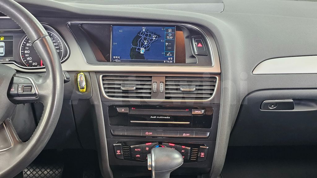 Audi New A4 2.0 TDI B8 — снимка 14