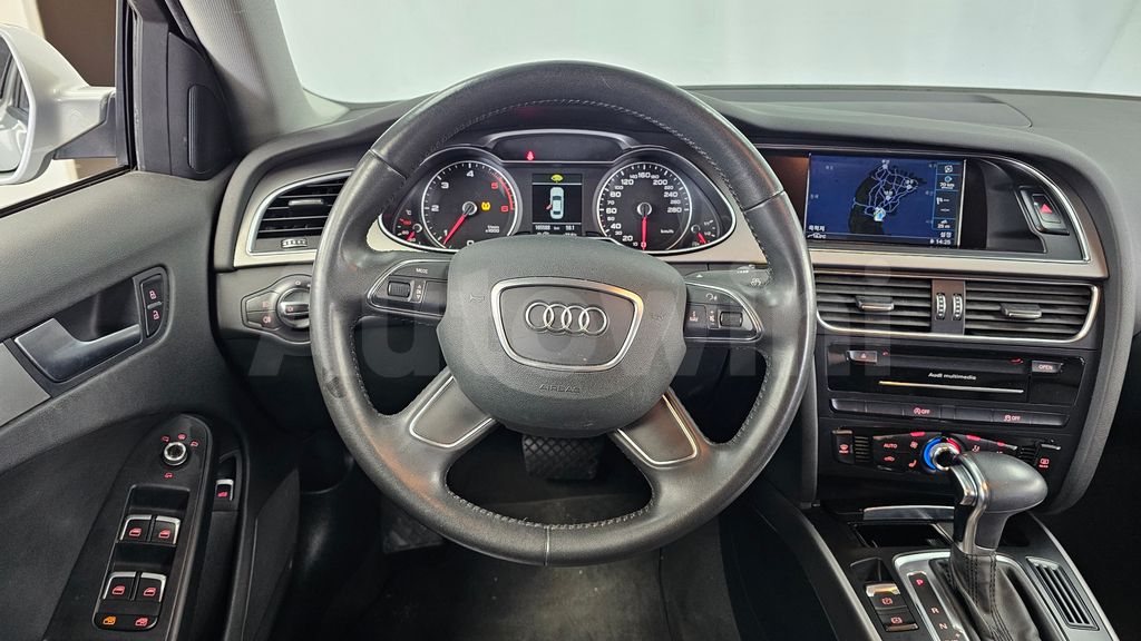 Audi New A4 2.0 TDI B8 — снимка 13