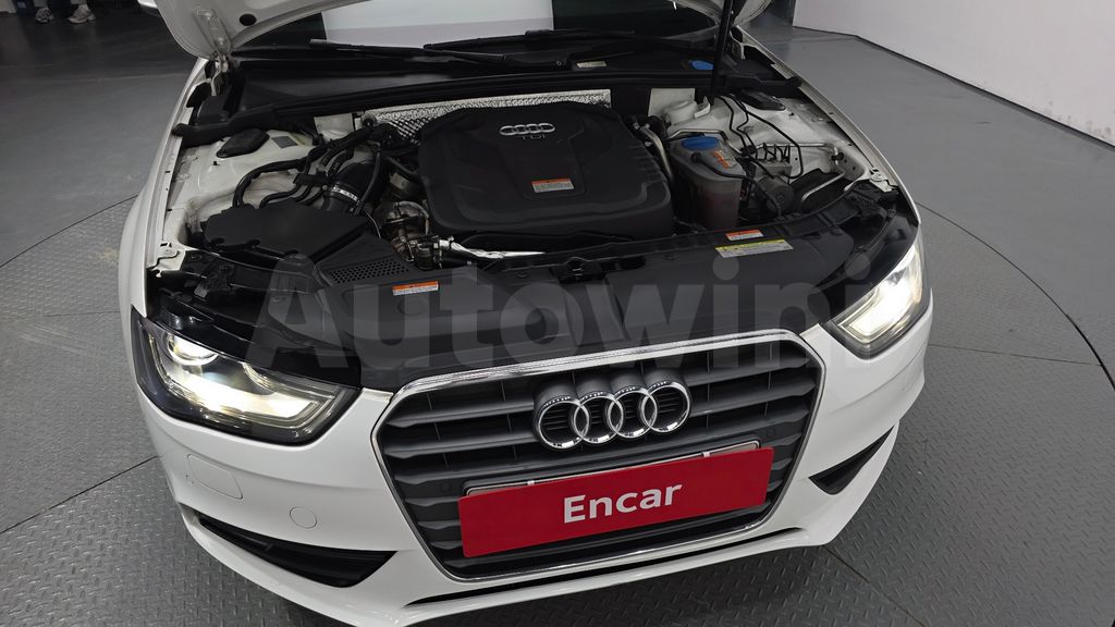 Audi New A4 30 TDI Dynamic B8 — снимка 6