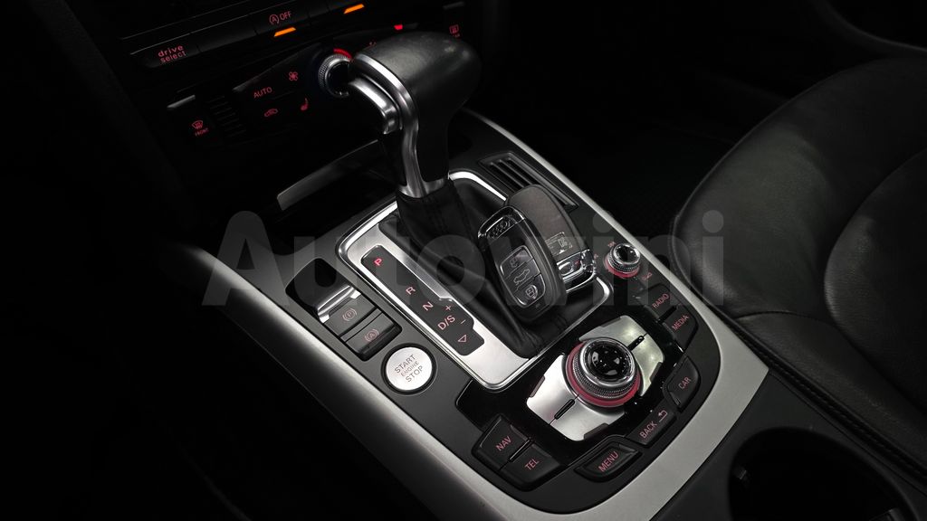 Audi New A4 30 TDI Dynamic B8 — снимка 9