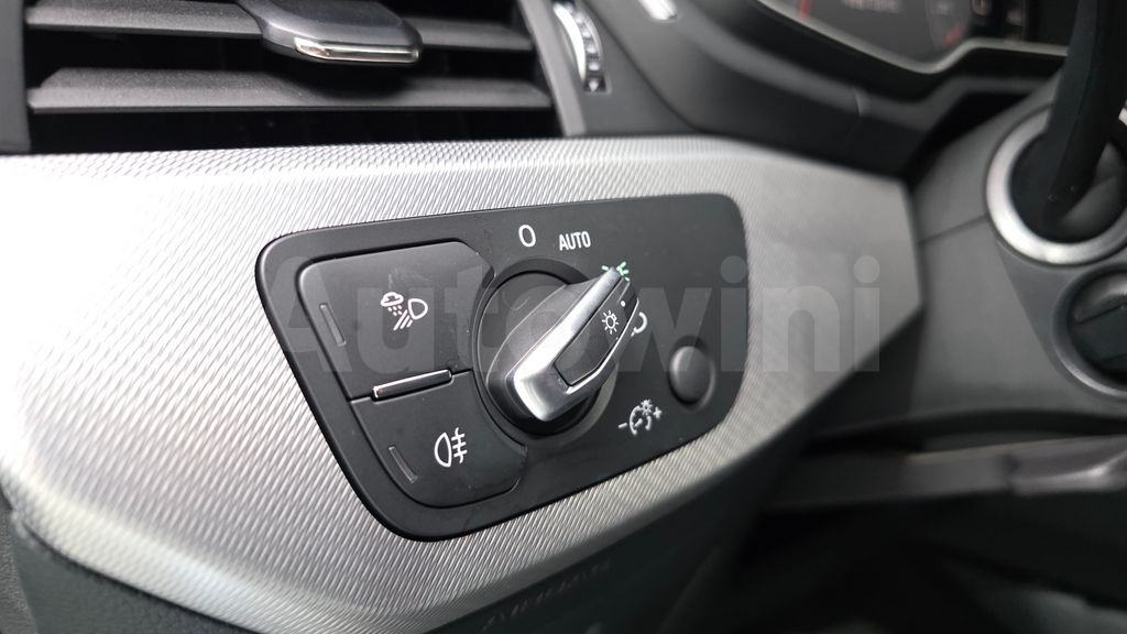 Audi A4 (B9) 40 TFSI — снимка 19
