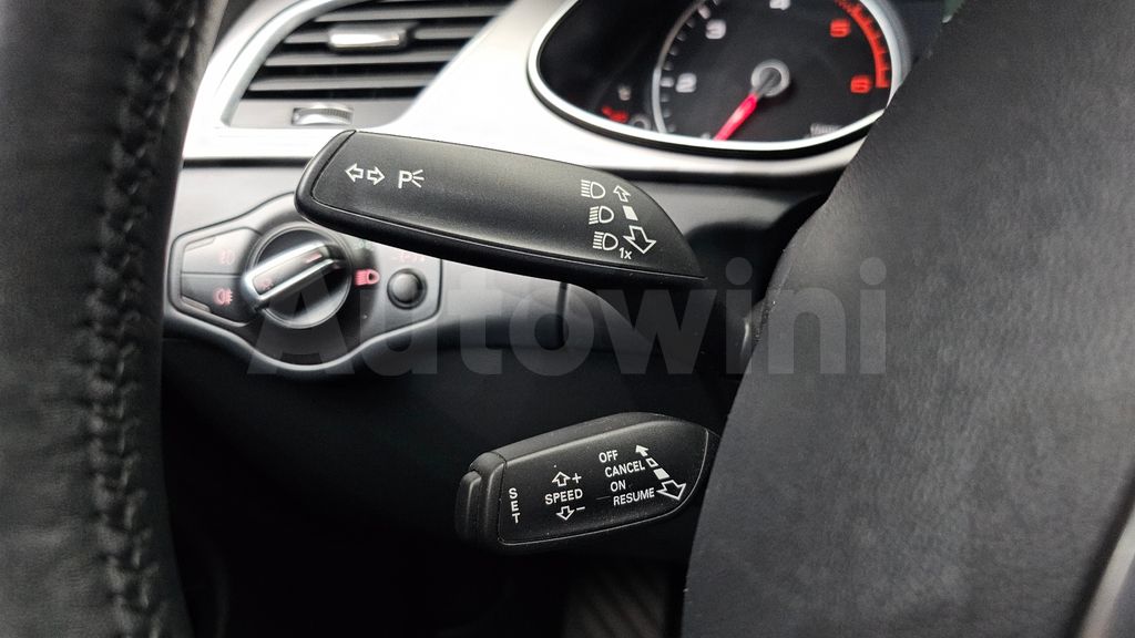 Audi New A4 2.0 TDI dynamic B8 — снимка 14