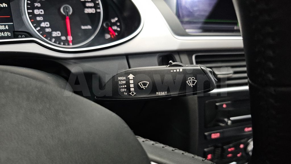 Audi New A4 2.0 TDI dynamic B8 — снимка 15