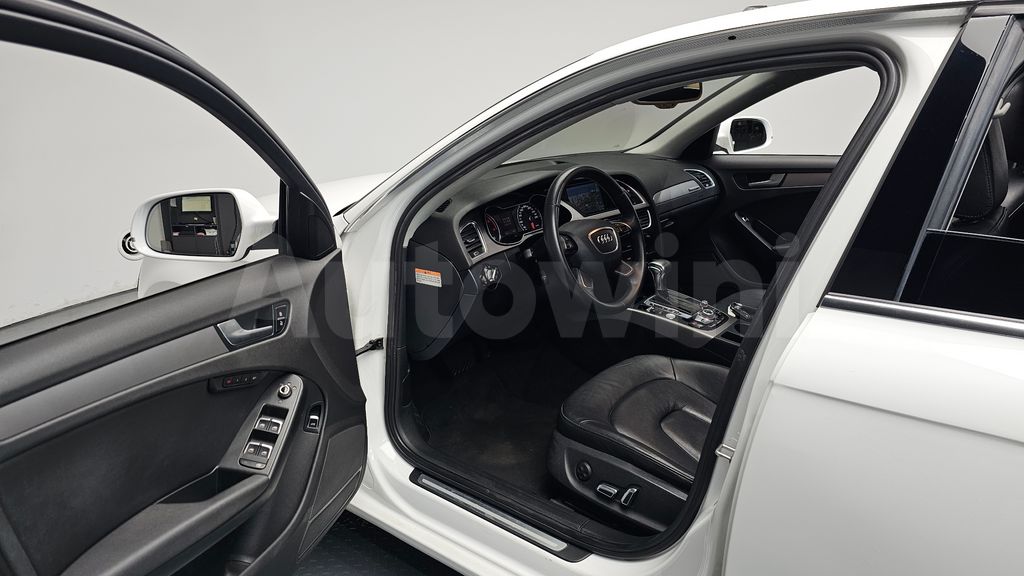 Audi New A4 2.0 TDI dynamic B8 — снимка 9