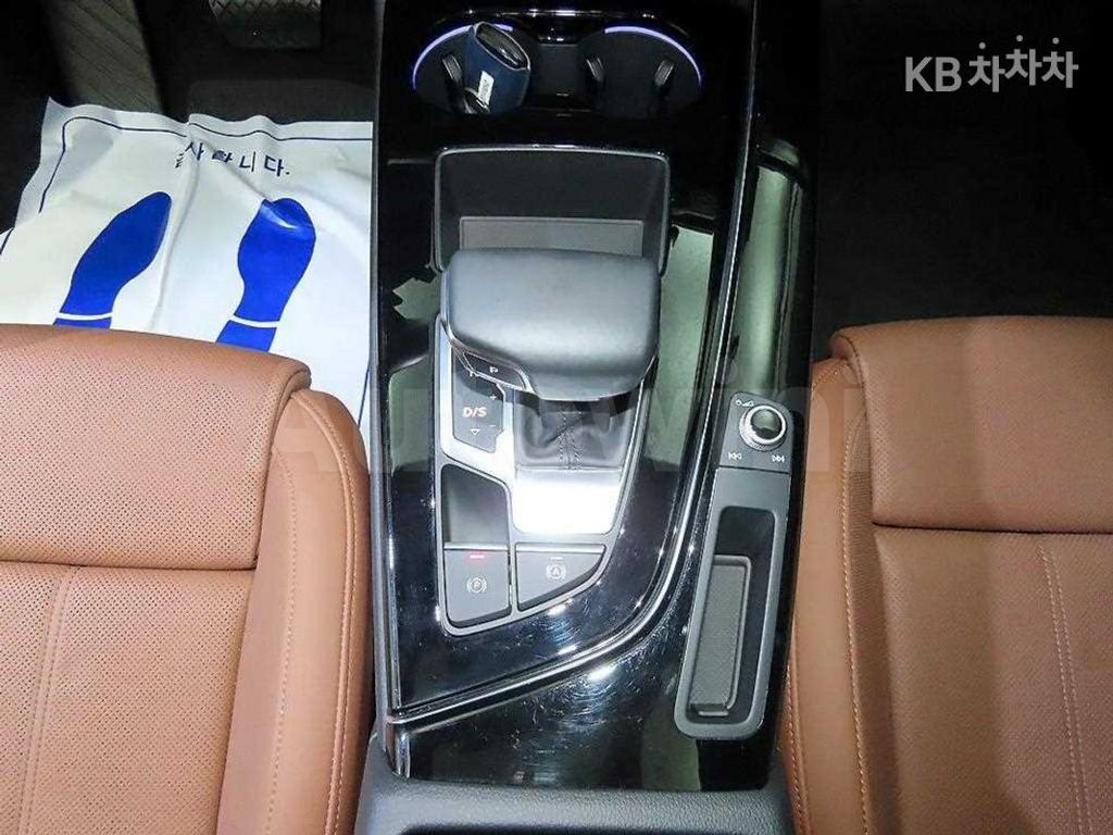 Audi A4 (B9) 40 TFSI Premium — снимка 12