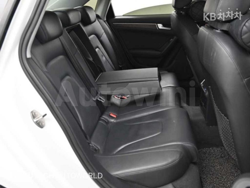 Audi A4 30 TDI Dynamic B8 — снимка 12