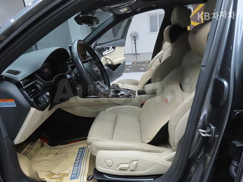 Audi A4 (B9) 40 TFSI Premium — снимка 11