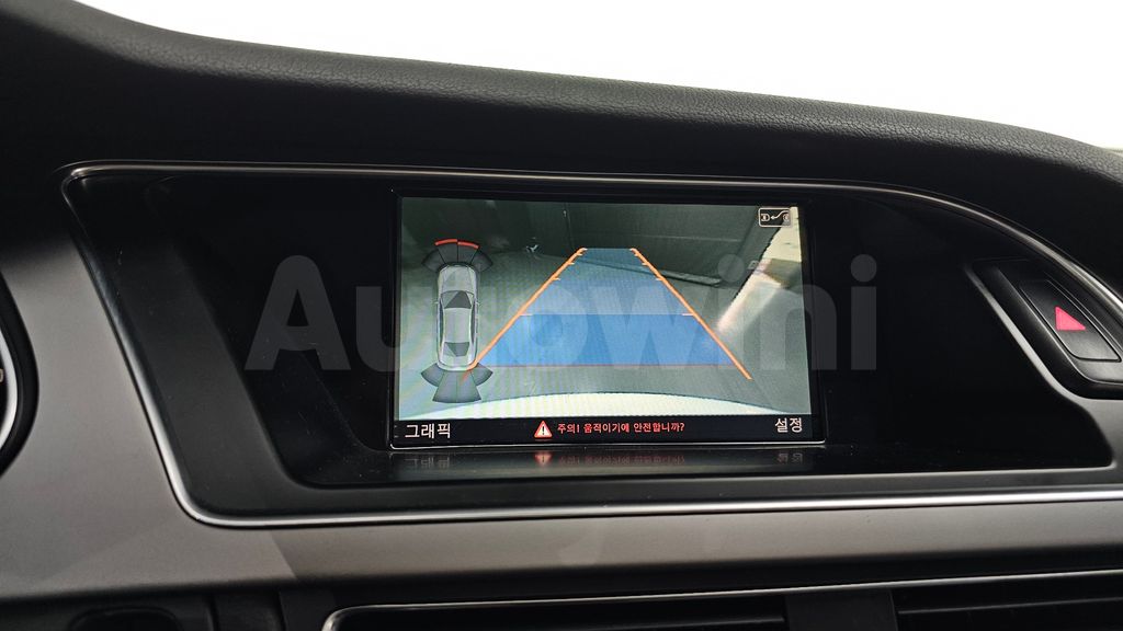 Audi New A4 2.0 TDI Quattro Dynamic B8 — снимка 14