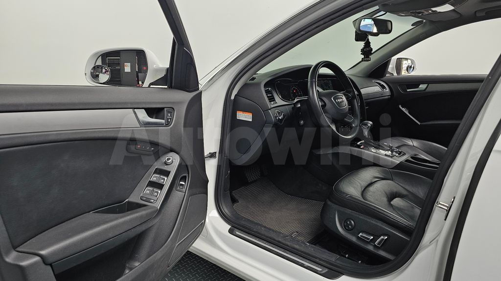 Audi New A4 2.0 TDI Quattro Dynamic B8 — снимка 9