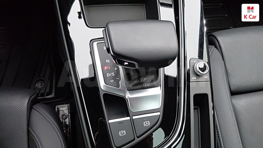 Audi A4 (B9) 35 TDI Premium — снимка 3