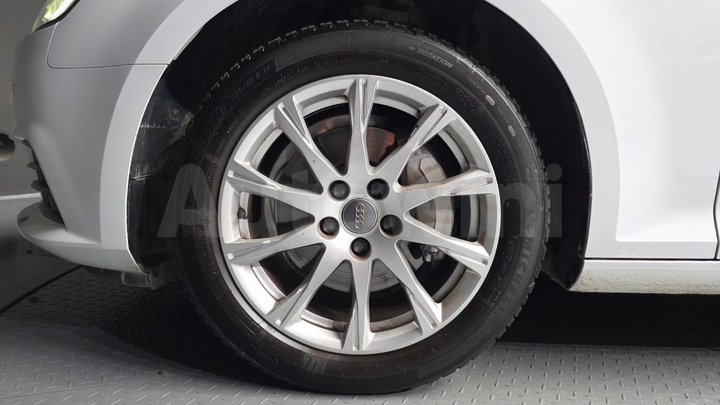 Audi A4 (B9) 35 TDI Quattro — снимка 5