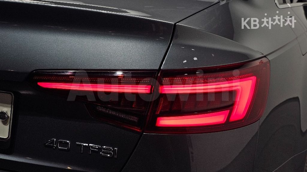 Audi A4 (B9) 40 TFSI - — снимка 6
