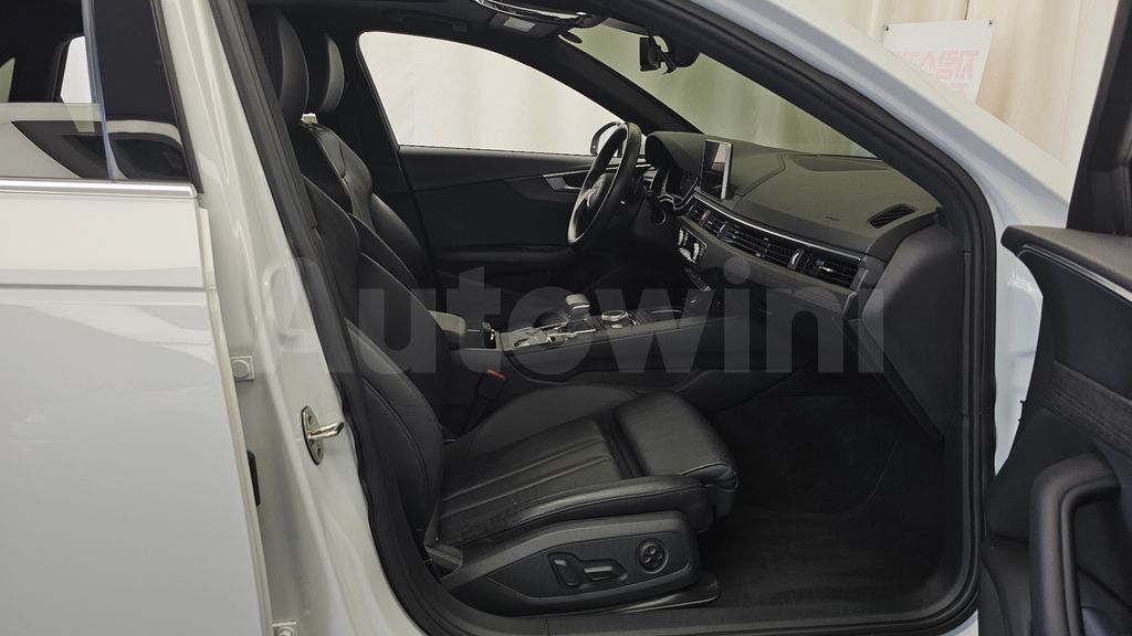 Audi A4 (B9) 40 TFSI Premium — снимка 11