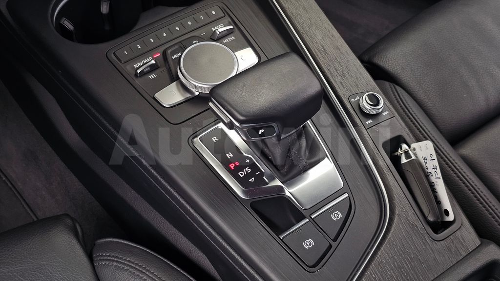 Audi A4 (B9) 40 TFSI Premium — снимка 9