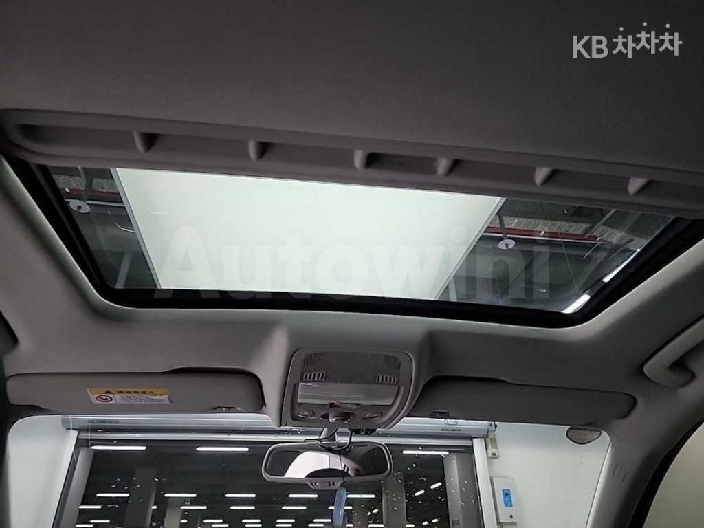 Audi A4 2.0 TDI (13Y~) — снимка 13