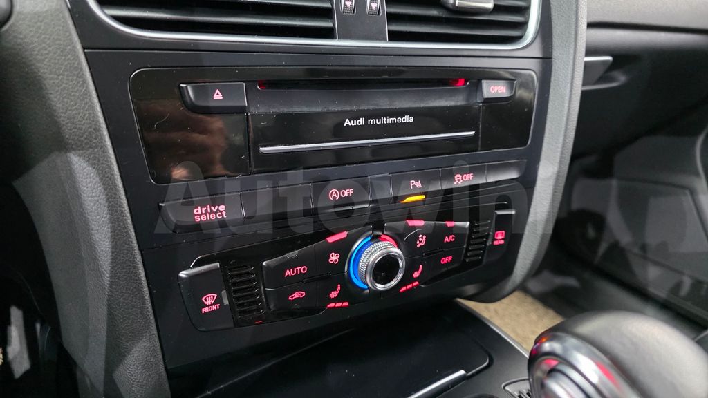 Audi New A4 35 TDI Quattro Dynamic B8 — снимка 17