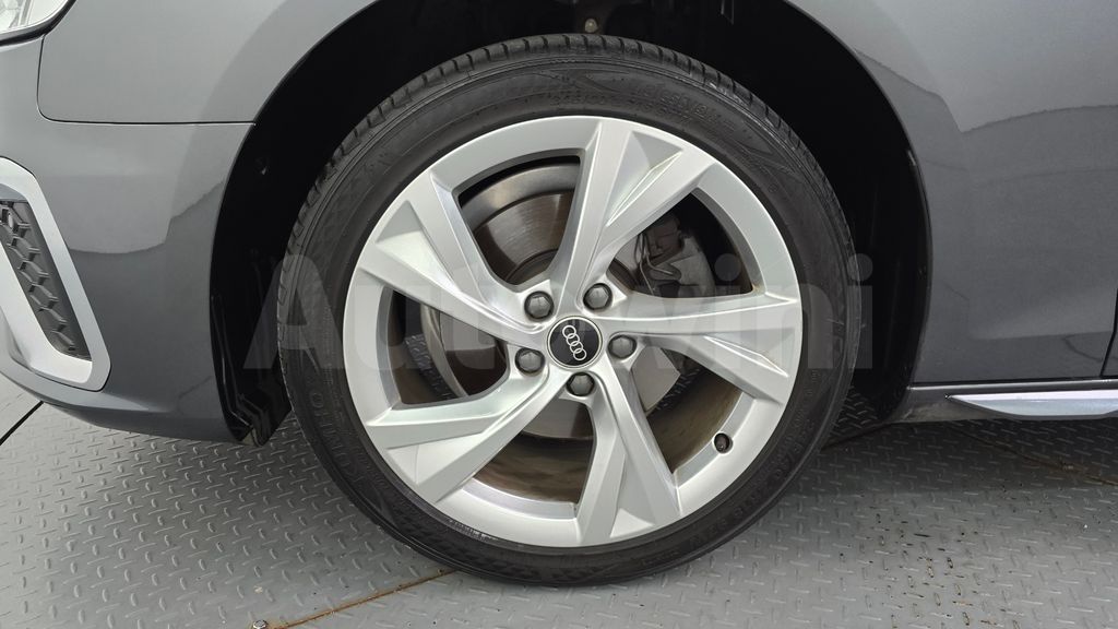 Audi A4 (B9) 40 TFSI Premium — снимка 5