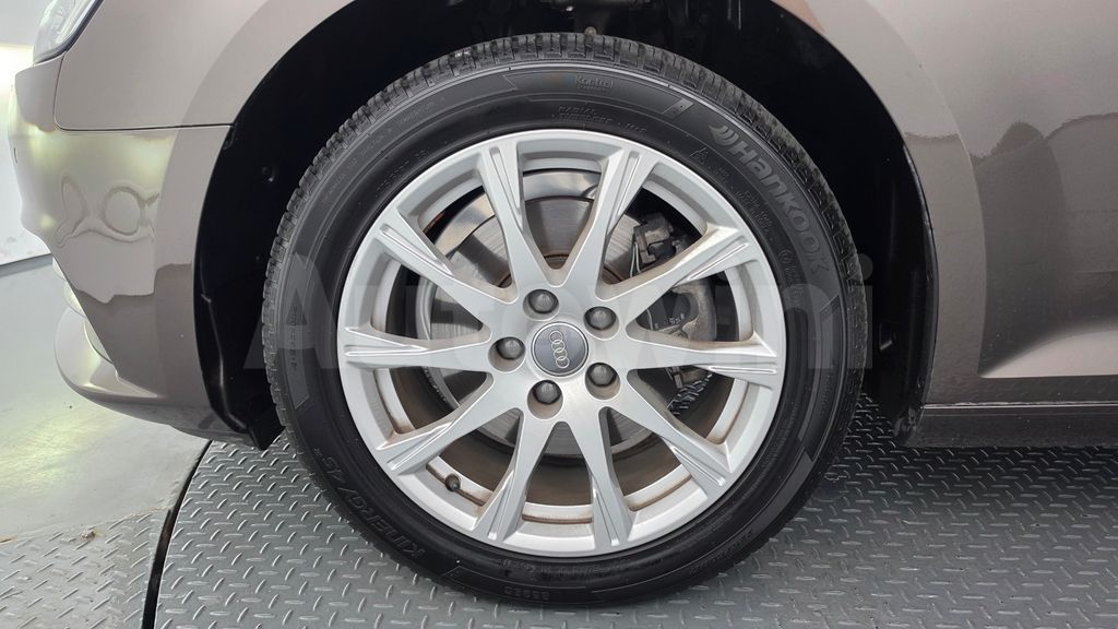 Audi A4 (B9) 30 TDI — снимка 5