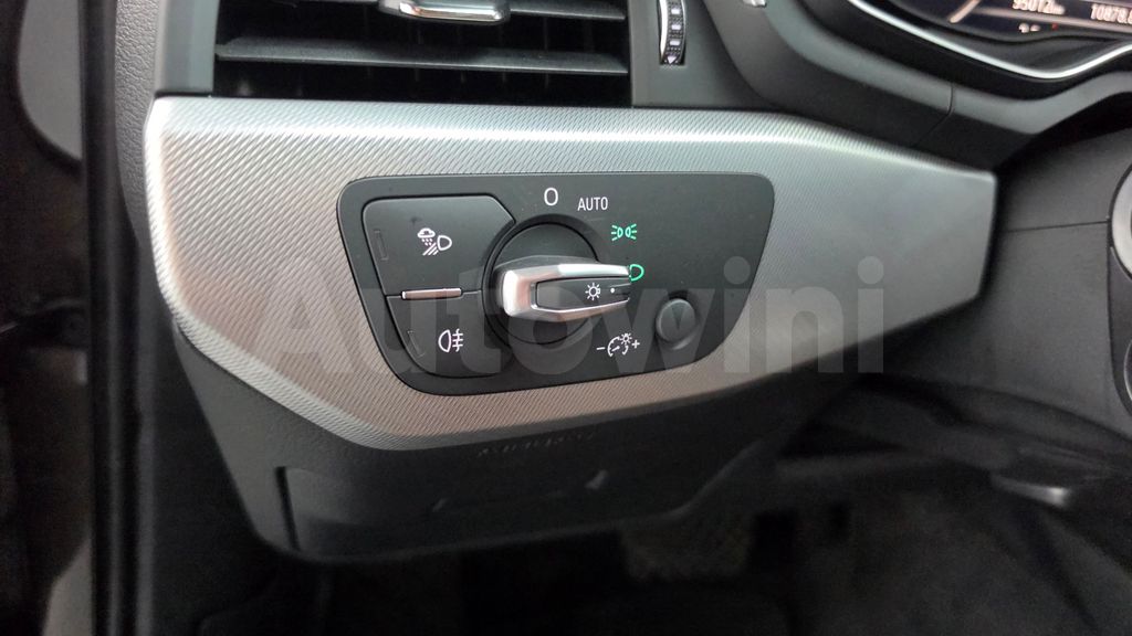 Audi A4 (B9) 30 TDI — снимка 20