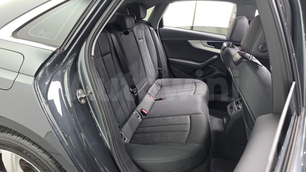 Audi A4 (B9) 40 TFSI — снимка 11