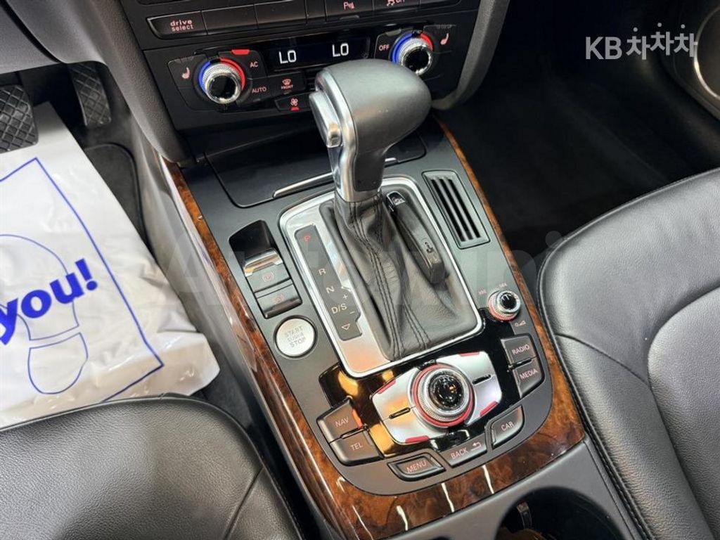 Audi A4 2.0 TFSI B8 — снимка 10