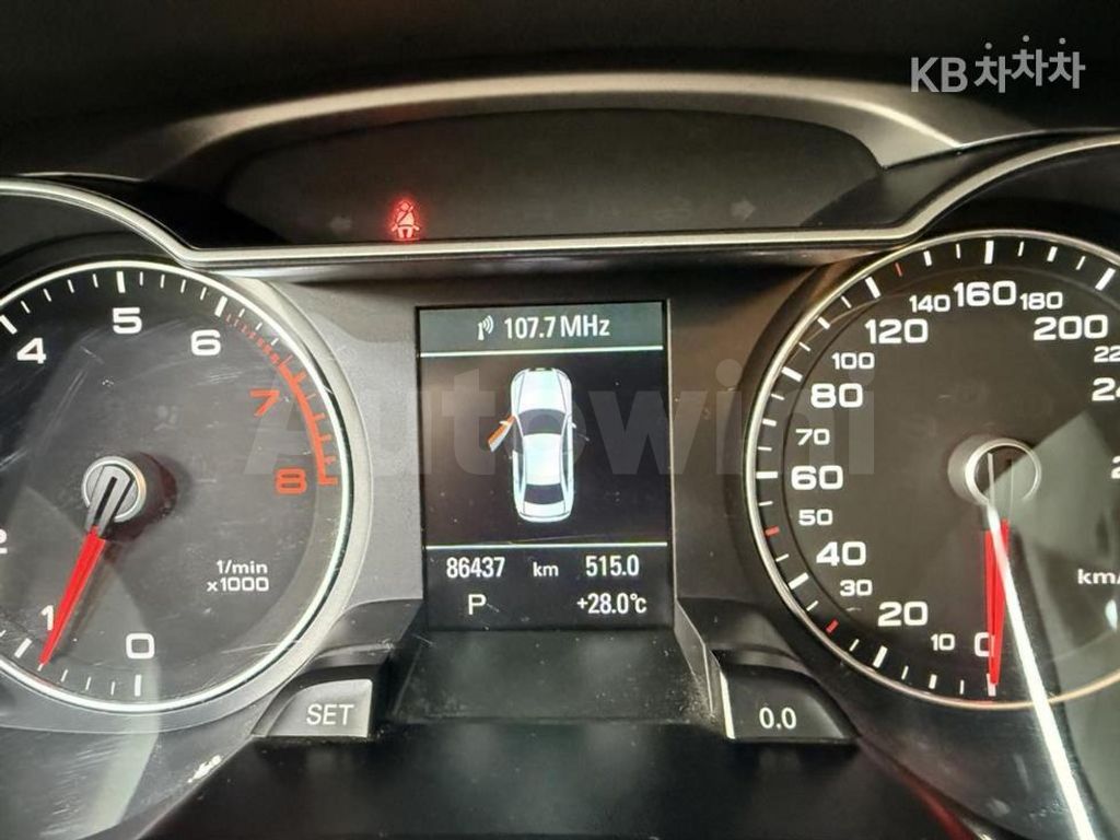 Audi A4 2.0 TFSI B8 — снимка 9