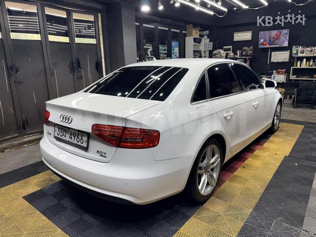 Audi A4 2.0 TFSI B8 — снимка 3