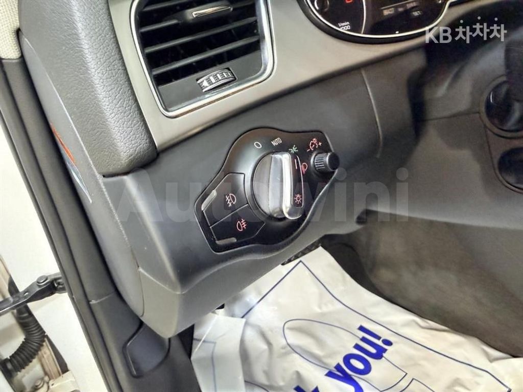 Audi A4 2.0 TFSI B8 — снимка 13